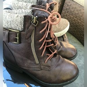 Brown girls boots